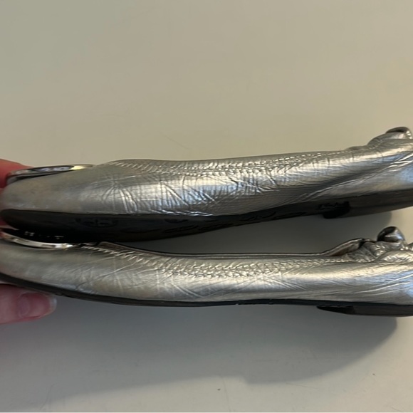 TORY BURCH Reva Flats Silver Slip On Shoes Designer 5.5 Workwear Casual Metallic - Picture 10 of 13